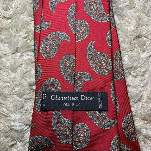 Two: Christian Dior Men’s Neck Ties. Red/Blue Paisley. 100% silk. Pocket scarf. - Picture 5 of 13